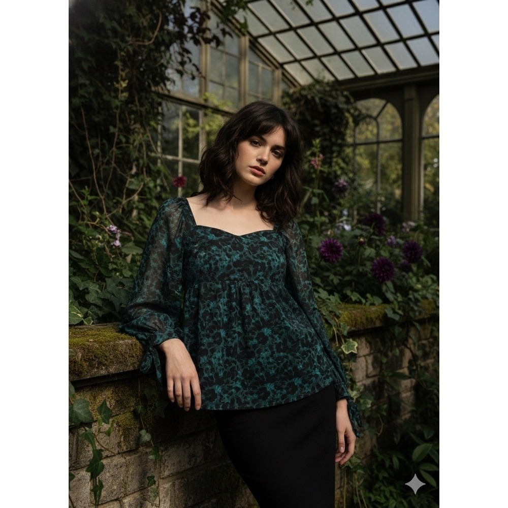 Isabel Maternity by Ingrid & Isabel Smocked Floral Square Neck Long Sleeve Top M